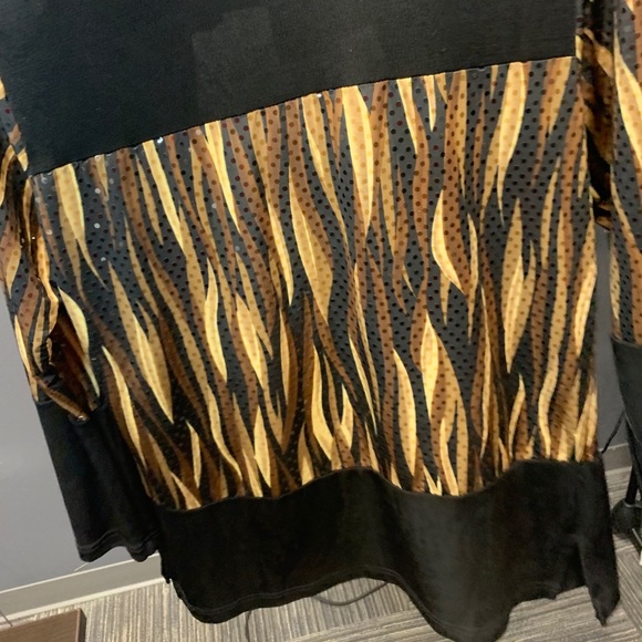 Light women’s fashion jacket - Picture 2 of 2